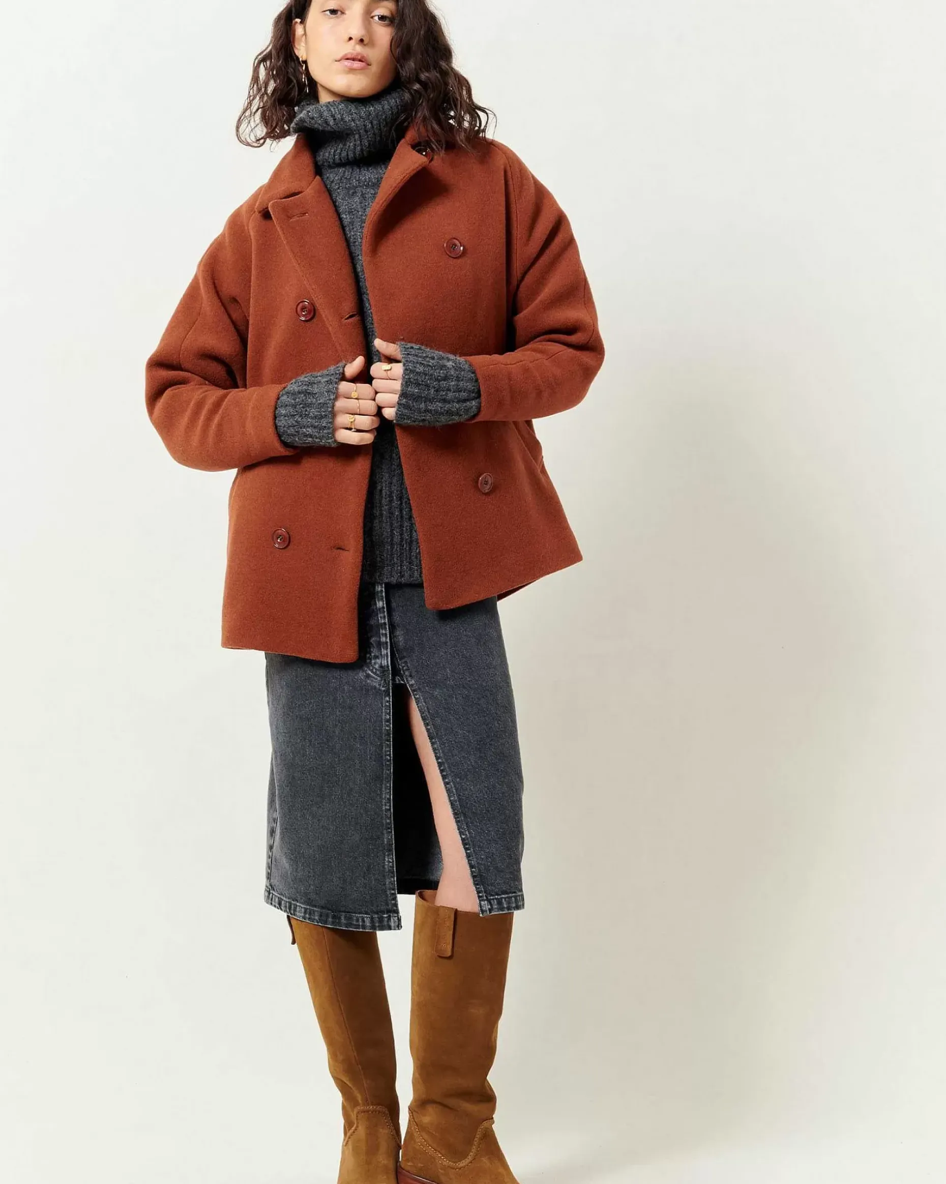 Mantel Sessùn |Chief Carbonella